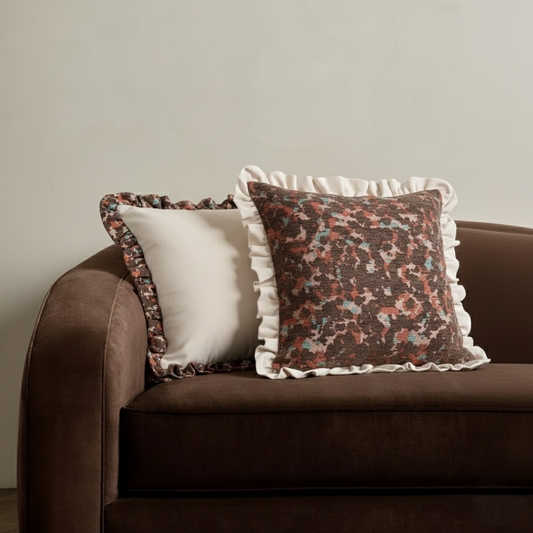 Star Omega Dekoratif Kadife Fırfır Kırlent Desenli