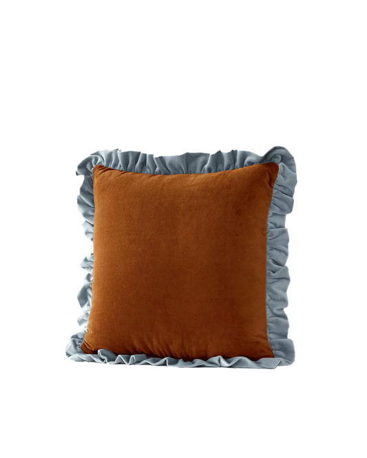 Omega Dekoratif Fırfır Kadife Kırlent